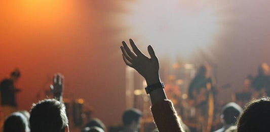 Cómo Organizar un Festival de Música Exitoso: Guía Completa - REVIBRAS