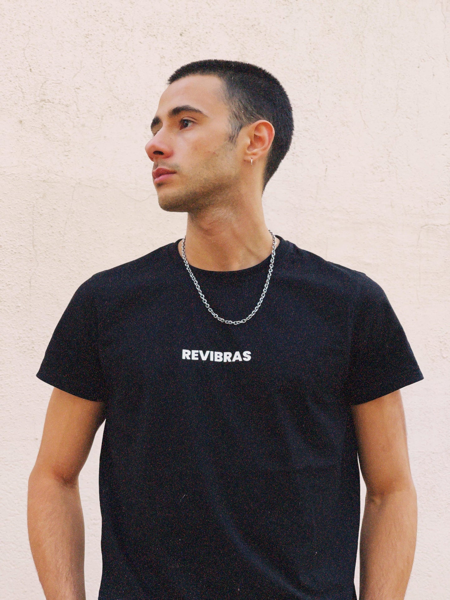 Polera REVIBRAS ORIGINALS Manga Corta Negro - REVIBRAS